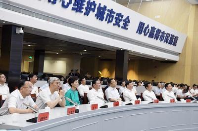 滬黔合作新篇章 李強、應勇與貴州省黨政代表團共商發(fā)展大計